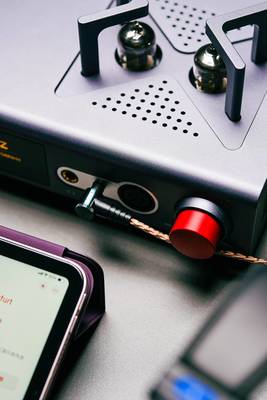 TA-22评测 两千元价位，胆解码耳放一体机的诚意之作？